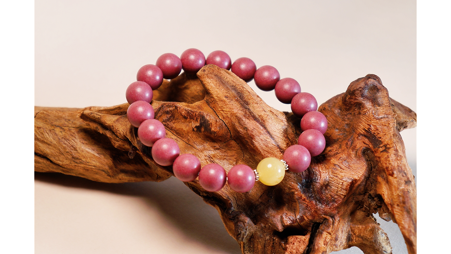 Zen Blossom Aromatic Violet Bracelet