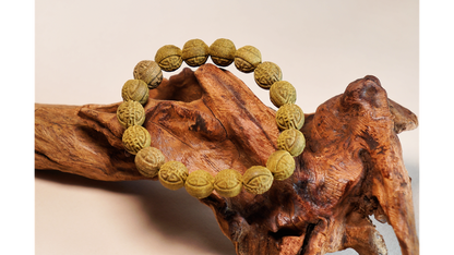 Ancient Tea Garden Carved Aroma Bracelet